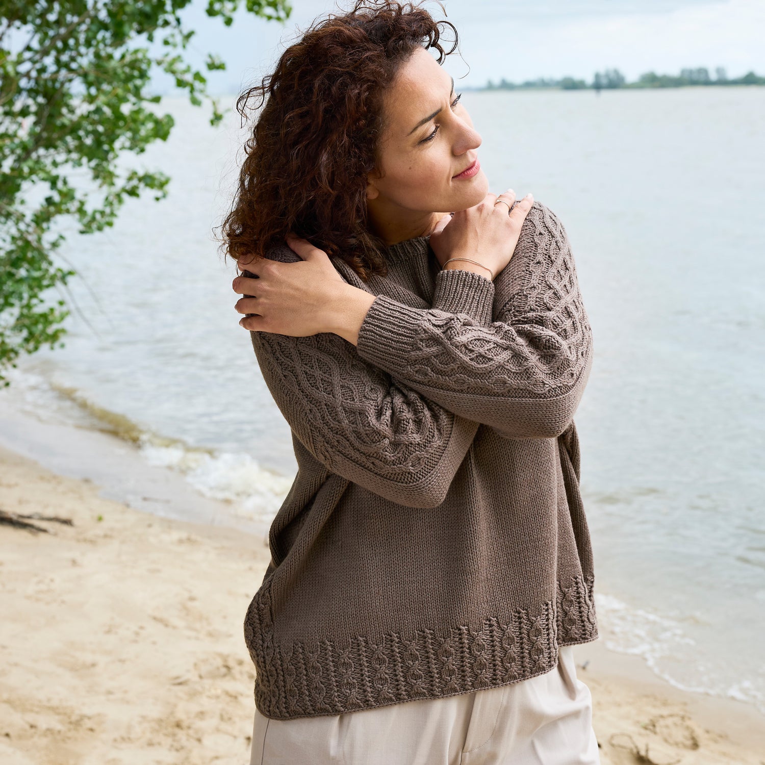 Rosy Green Wool Vivat schema maglione top-down