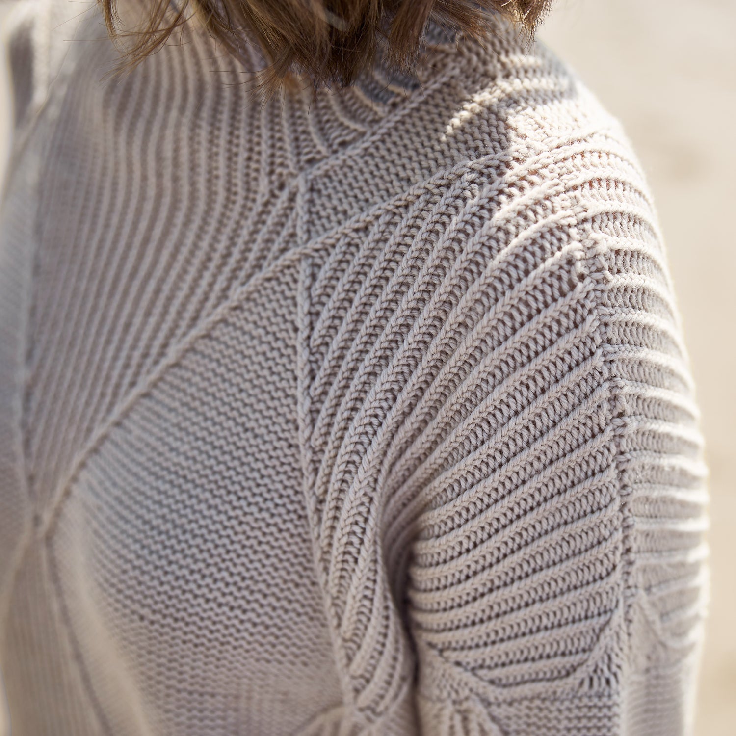 Rosy Green Wool Tyla schema maglione rombi collo a imbuto