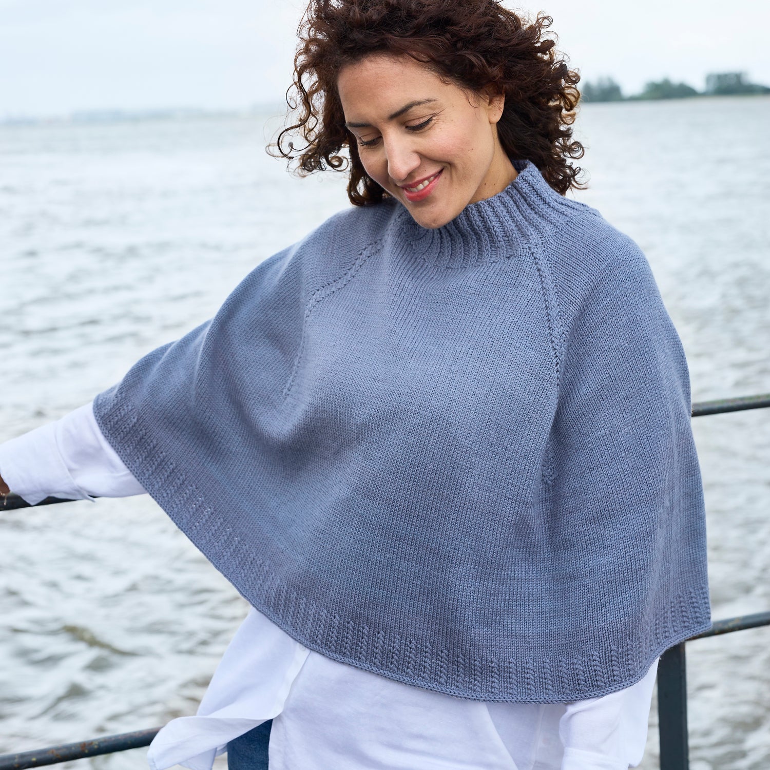 Rosy Green Wool Ingatan schema poncho top-down