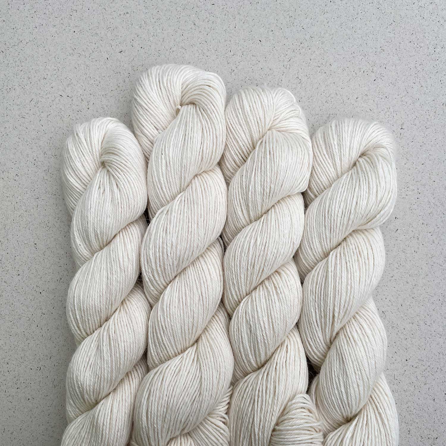 Pascuali Puno For Dyeing filato cotone e alpaca 50 g