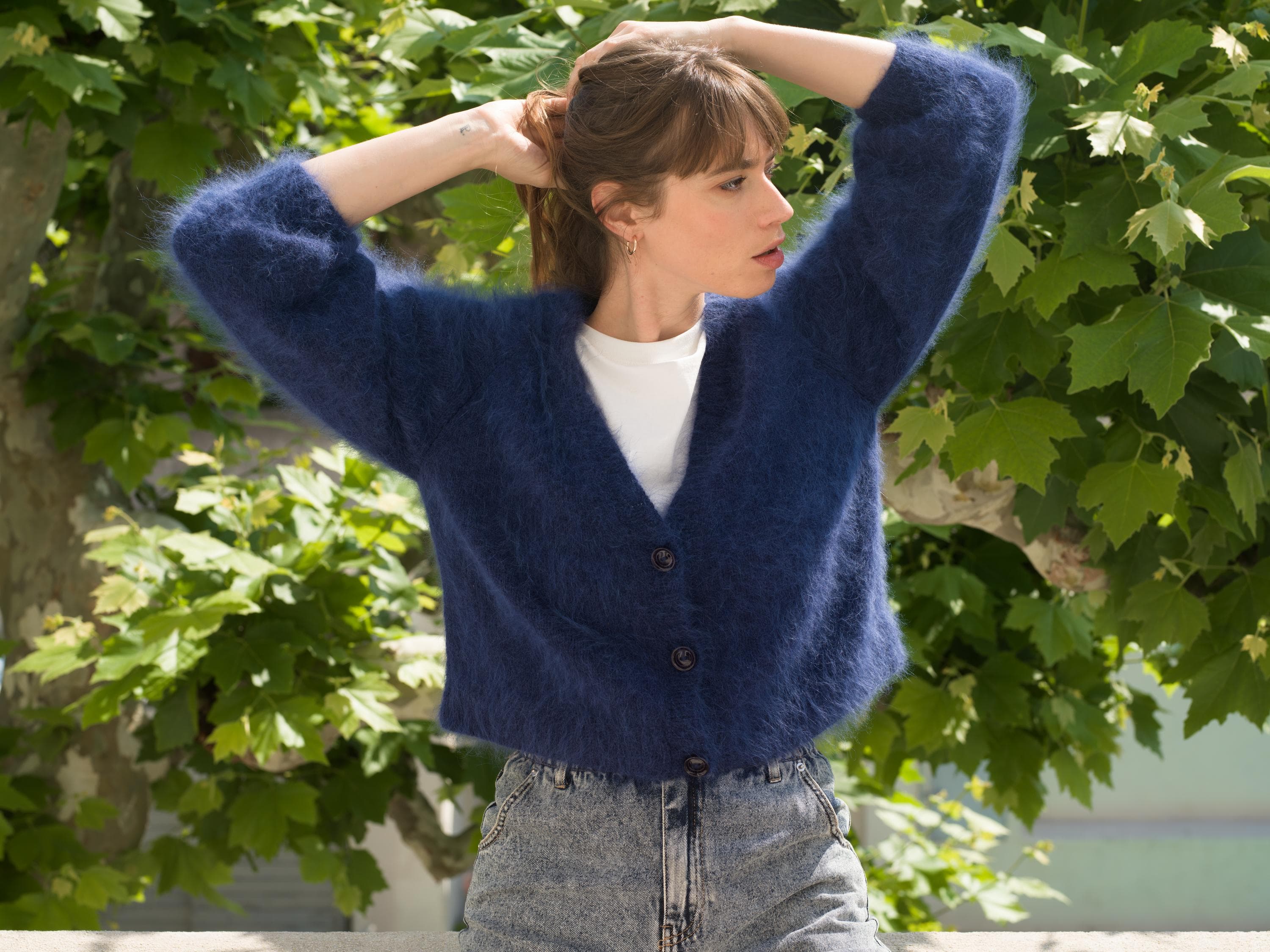 Annyblatt April modello gilet angora blu marine